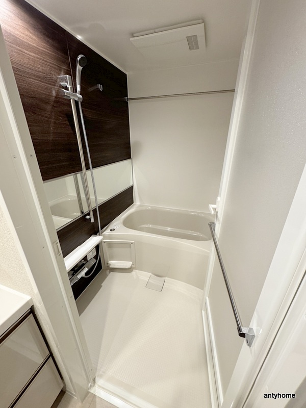 シーズンフラッツ中崎　仲介手数料無料の浴室