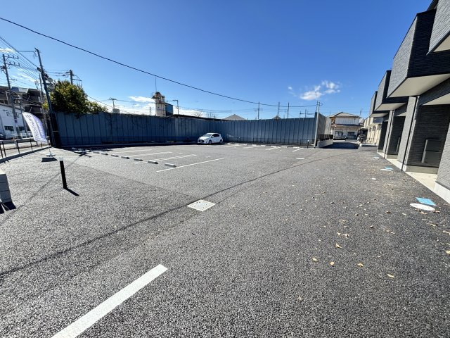 Garace TUKASAの駐車場
