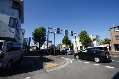 サンライトビル芝塚の駐車場
