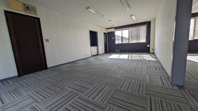 サンライトビル芝塚のロビー