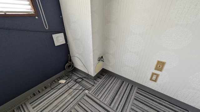 サンライトビル芝塚の玄関