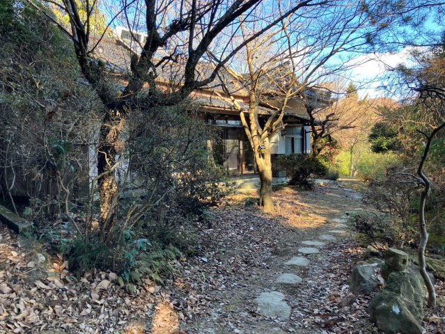 みどり市大間々町塩原平屋の庭