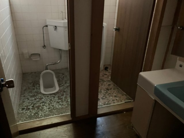 みどり市大間々町塩原平屋のトイレ