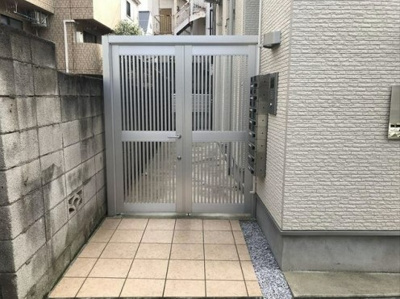【エントランス】 | クロノス神楽坂