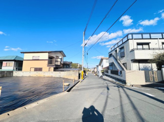 【前面道路含む現地写真】