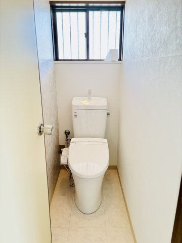 岸和田市額原町　中古戸建のトイレ