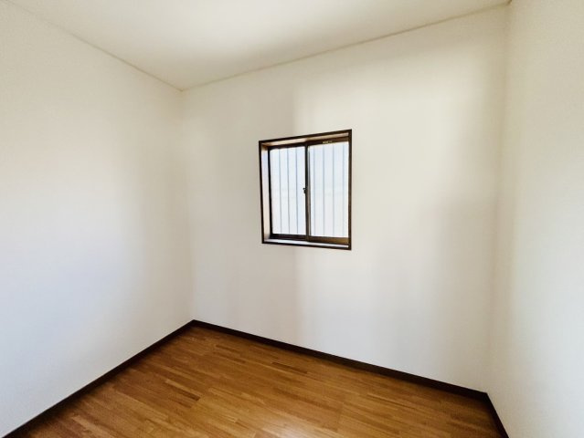 岸和田市額原町　中古戸建の内装|納戸