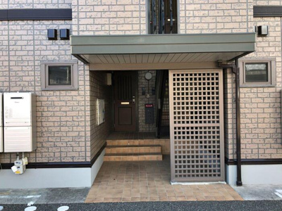 【エントランス】 | ルミエール 壱番館 | ゆとりのあるエントランスです