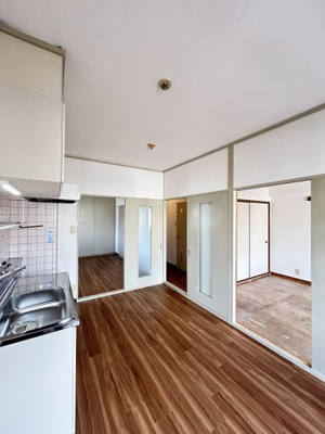 【居間・リビング】 | シャルム香ヶ丘