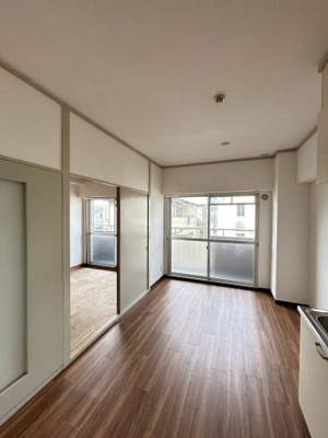 【居間・リビング】 | シャルム香ヶ丘