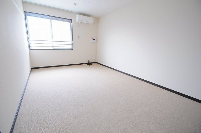 レオネクストタカス壱番館の寝室