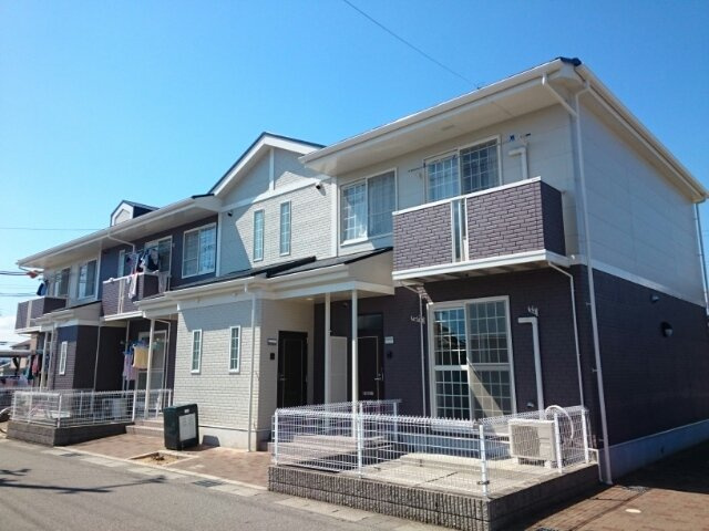 カーサ・フィオーレ中島Ａ