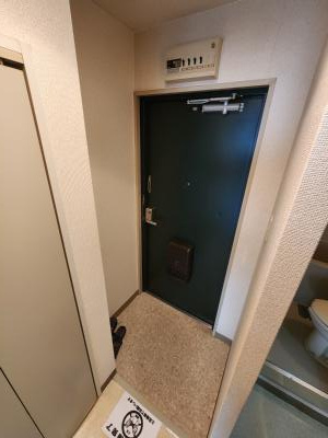 ジョイフル御池の玄関