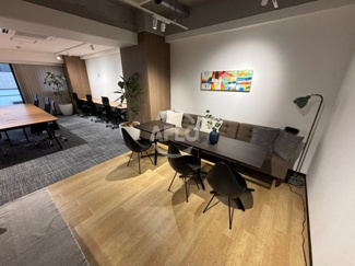 【内装】 | M.BALANCE MIDOSUJI HOMMACHI | M.BALANCE MIDOSUJI HOMMACHI　ラウンジスペース