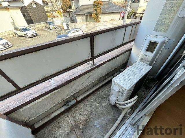 エレガンス中桜塚のバルコニー