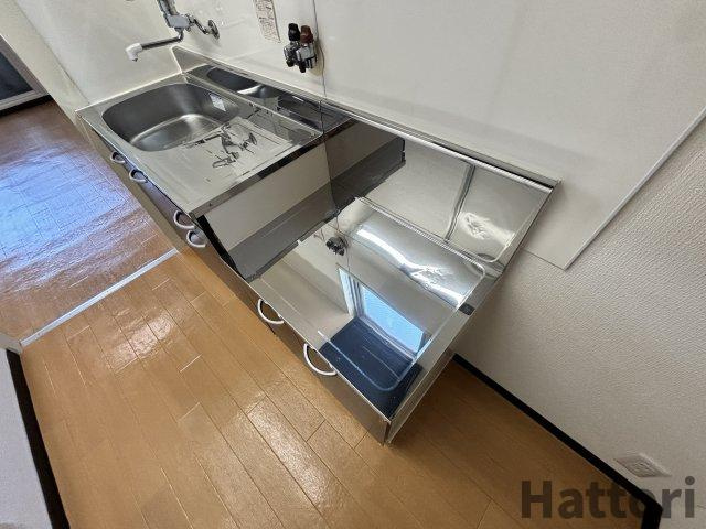 エレガンス中桜塚のキッチン