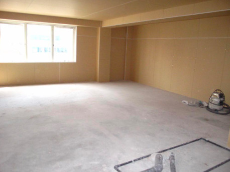 サザンポートの内装|明るい室内です