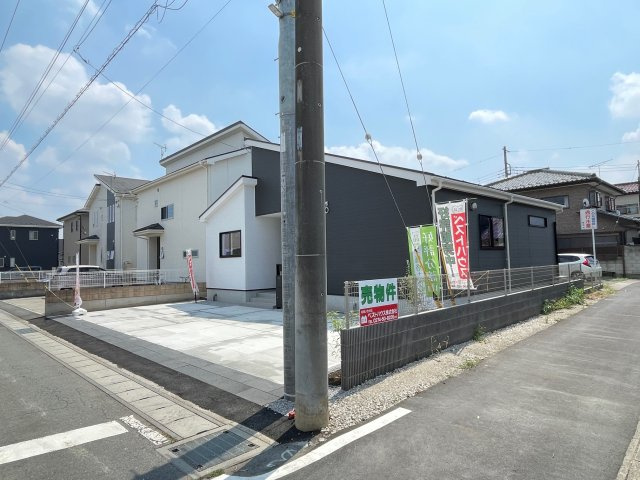 藤岡市小林24-1期（全1棟）1号棟の前面道路含む現地写真