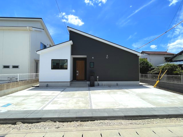 藤岡市小林24-1期（全1棟）1号棟の外観
