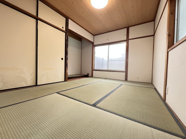 神明石塚　貸家の和室