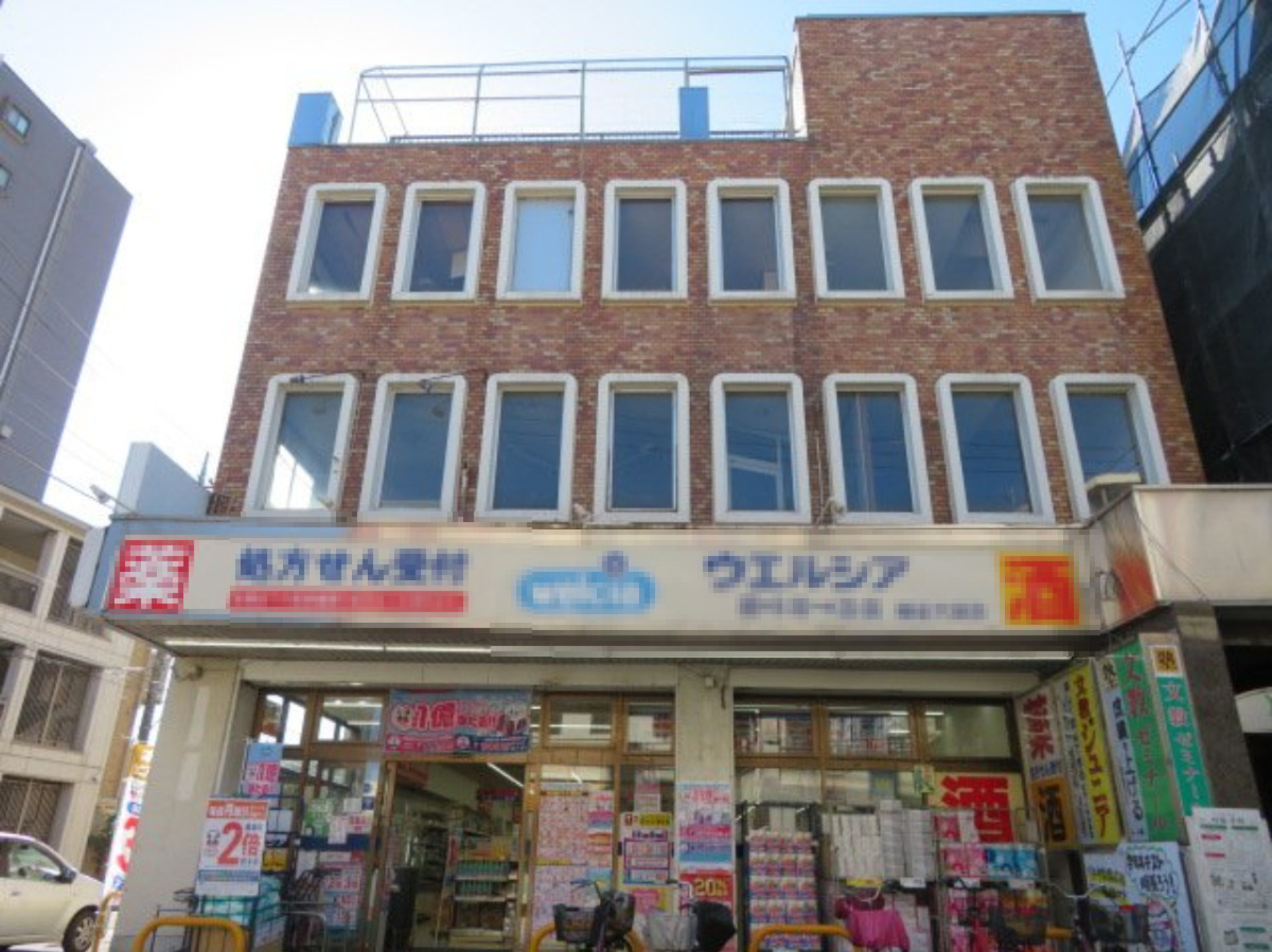 越谷市大字袋山のビルの外観