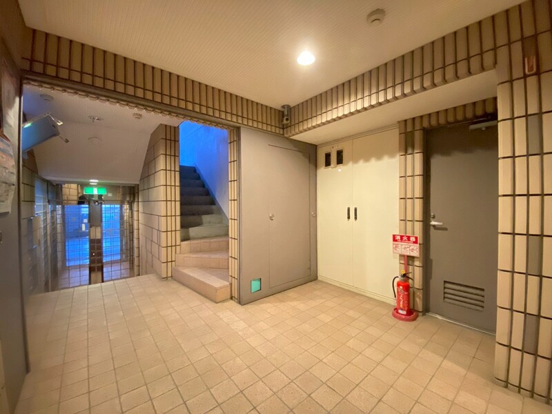 ヴェルビュ桜町のロビー