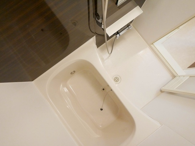 ウエストメゾン北袋Ⅰの浴室|ゆったり過ごせるお風呂です