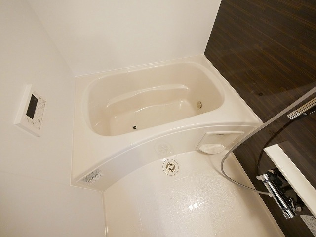 ウエストメゾン北袋Ⅰの浴室|お風呂で日々の疲れを落としましょう