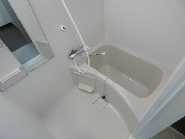 コスモリード神戸三宮の浴室