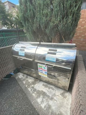 【その他共用部分】 | スプリングヴィラ | 敷地内にごみ置き場があります(^^)/