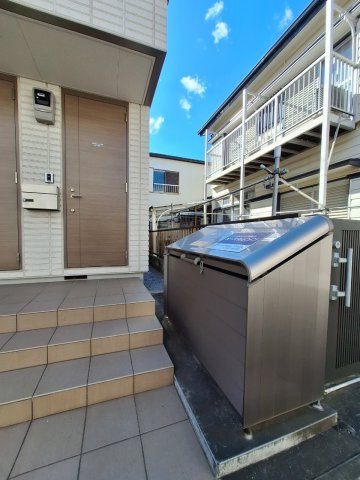 Ｍ　エムのロビー|★敷地内ゴミストッカー★