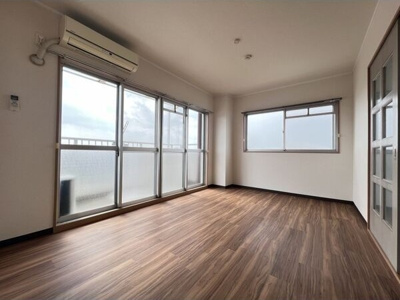 【居間・リビング】 | エスポワールメゾン神郷(しんごう)