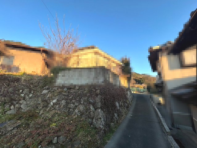 【成約済】亀岡市篠町山本南条の前面道路含む現地写真|前道の様子です。