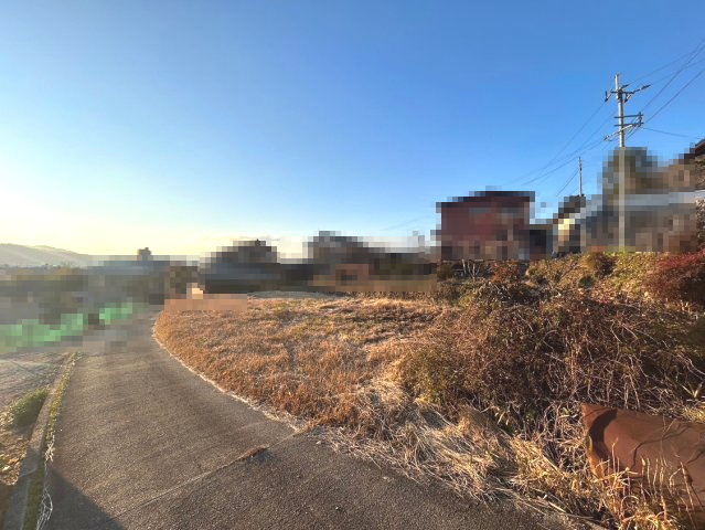 【成約済】亀岡市篠町山本南条の前面道路含む現地写真|前道の様子です。