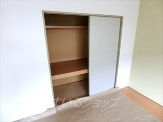 広島市安佐北区亀山１丁目のアパートの収納