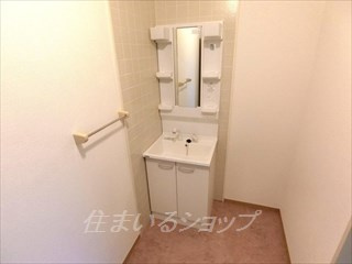 広島市安佐北区亀山１丁目のアパートの洗面所|シャンプードレッサー