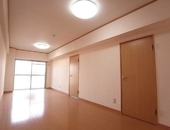 南薫ハイツ【キャッシュバック対象物件】の内装|同物件の別部屋の写真です。
