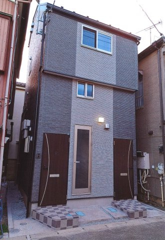 川口市芝富士１丁目の一棟アパートの外観