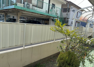 【展望】 | ホビーバーンズ | 眺望の良さを楽しめるダイニングキッチンで家族団らんの時間を過ごしてはいかがでしょうか。バルコニーから見える景色を家族で眺める時間は、時間が経つのを忘れてしまいそうですね。是非、現地を見に行きましょう！