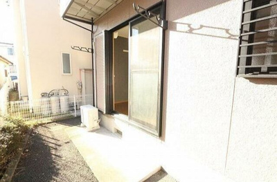 【庭】 | クレールC | お庭でゆったりと過ごせます