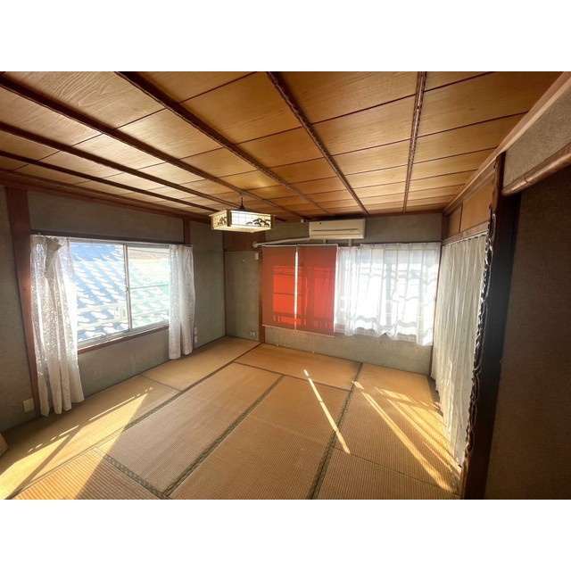 岐阜市山吹町４丁目の一戸建ての内装