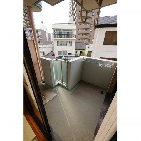 岐阜市田生越町の賃貸マンションのバルコニー|3階部分