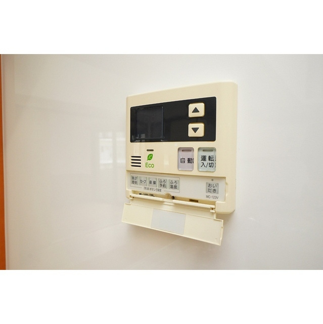 岐阜市田生越町の賃貸マンションの設備|給湯器リモコン