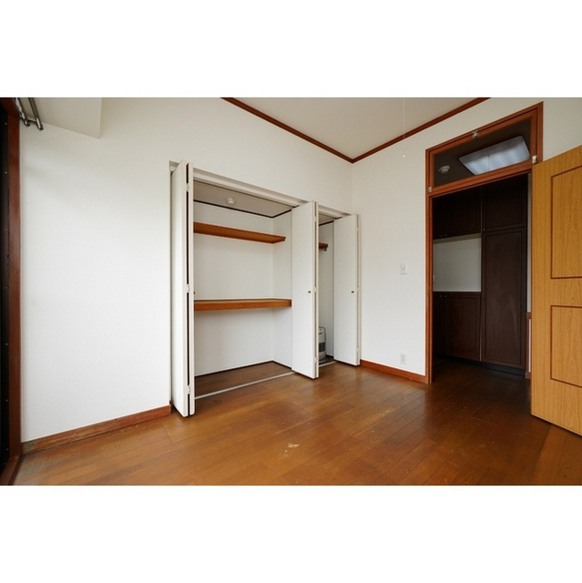 岐阜市田生越町の賃貸マンションの居間・リビング|東洋室　5帖