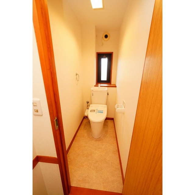 岐阜市田生越町の賃貸マンションのトイレ|温水洗浄暖房便座