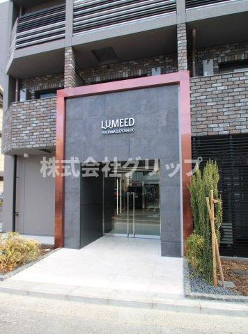 LUMEED横濱末吉町のエントランス
