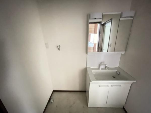 【独立洗面台】