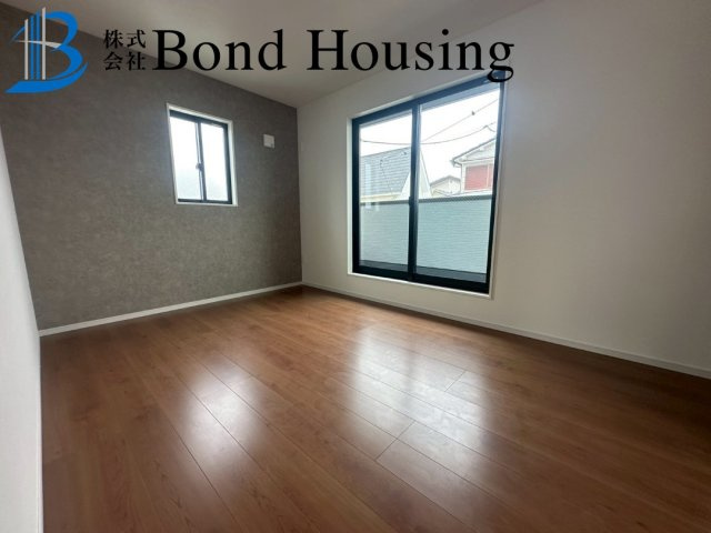 お車並列2台可　歌敷山2期2号棟　新築戸建の洋室