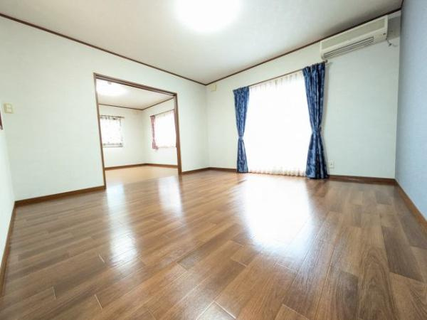 宮崎市潮見町　中古戸建の洋室