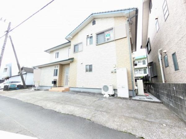 宮崎市潮見町　中古戸建の駐車場